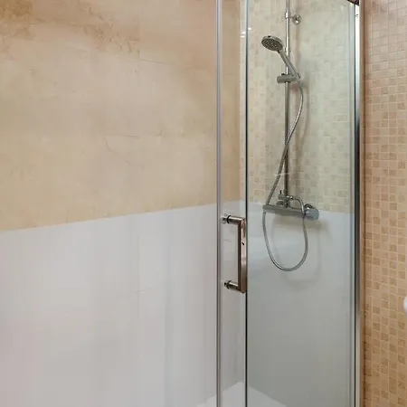 Apartment Inmalaga Uncibay Square 2 *